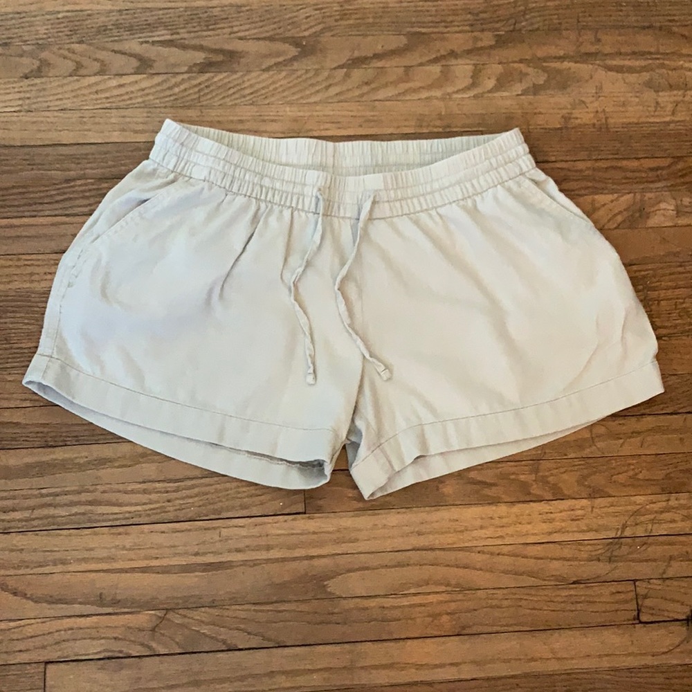Old Navy Linen Khaki Shorties